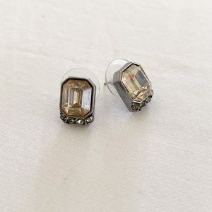 3 for $15 🌼 Vintage Inspired Stud Earrings